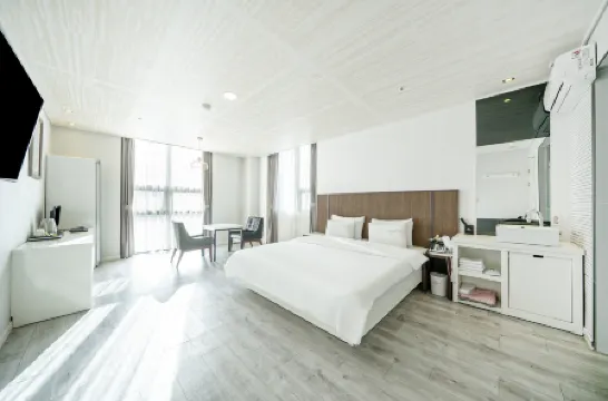 Changwon Sangnamdong 25th Street Hotel