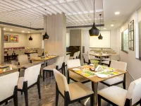 Lemon Tree Hotel, Banjara Hills, Hyderabad Hotels near Kachiguda