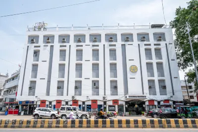 Hotel Prayag Отели рядом с Аэропорт Аллахабад