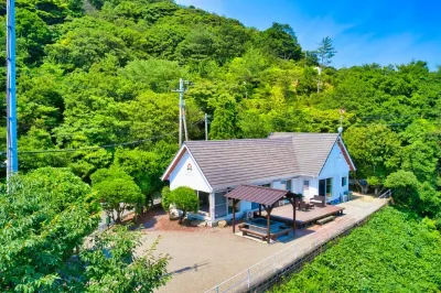 Tsubaki House Các khách sạn gần JR Awa-Tachibana station
