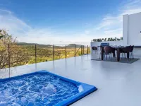 Montblau - Hot Tub