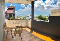 Kintamani Guest House Syariah Dengan View Pegunungan Kota Batu - 2-Star