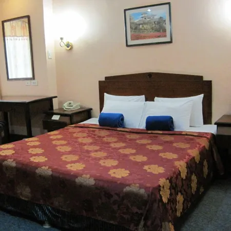 City Travel Hotel