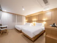 โรงแรมอันเดรสต์ โรงแรมใกล้Deokpo-dong