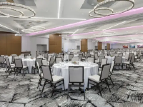 Crowne Plaza LANSING by IHG Hotels in Waverly