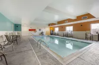 Best Western Plus Owensboro - Swimmingpools