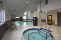 Holiday Inn Express & Suites VERNON by IHG - Hot Tub