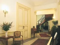 Hotel Monsieur Ernest