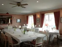 Commodore Hotel by Greene King Inns - Pensions