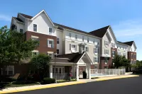 TownePlace Suites Chicago Lombard - parking