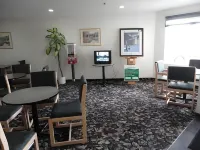 Motel 6 Regina, SK - ที่มีอ่างอาบน้ำ