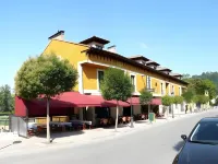 Hotel Santa Cruz Hotels in Arriondas