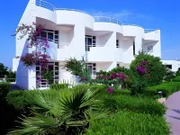 Sharm Reef Hotel Hotels near Al-Sahaba Mosque