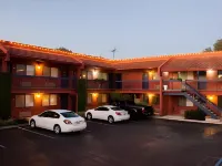 GoodSpring Motel - parcheggio