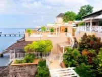 Fort Young Hotel โรงแรมใน