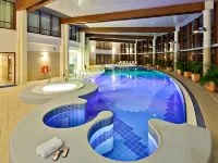 Hotel Dom Zdrojowy Resort & Spa - Destigo Hotels - piscina