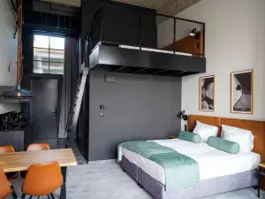 Montownia Lofts & Experience