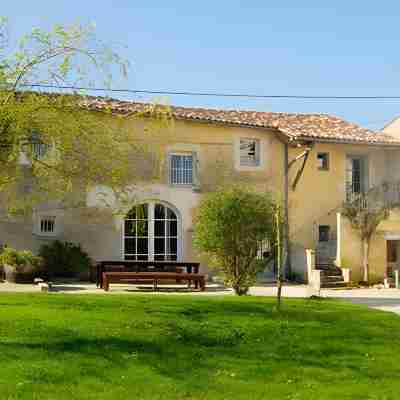 Domaine de la Laigne Hotel Exterior