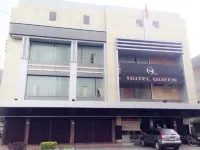 Hotel Queen Pontianak Hotels in Benua Melayu Darat