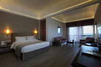 Warwick Palm Beach Hotel