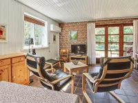 "Angret" - 3.5km from the Sea