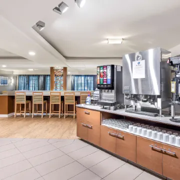 Best Western West Towne Suites