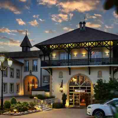 La Grange de Condé Hotel Exterior