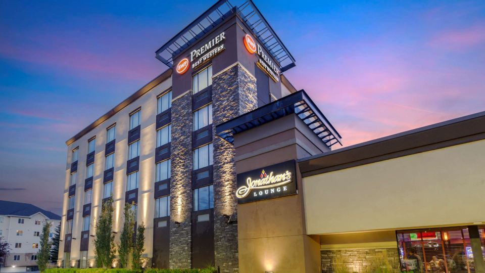 Best Western Premier Denham Inn Suites