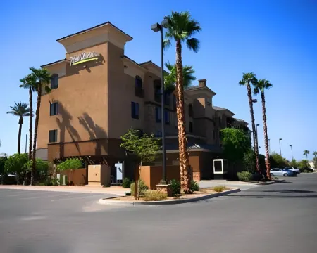 ラディソン ホテル ユマ ユマのホテル