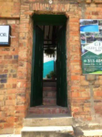 Green Door San Gil فنادق في 