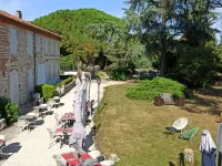 Logis Hotel le Prince Noir Hotels in Damazan