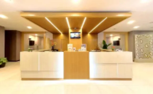 Hotel Rail Transit Suite Gambir โรงแรมใกล้สถานีรถไฟกัมบีร์