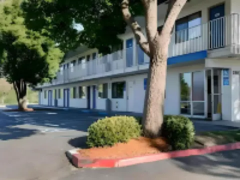 Super 8 by Wyndham Turlock Hotels in Turlock