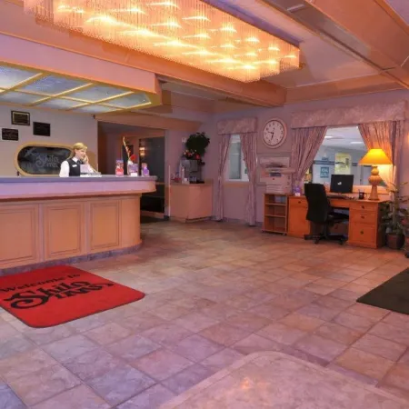 Shilo Inn Suites Hotel - Nampa Suites