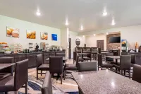 Comfort Inn & Suites Hotels in Medina