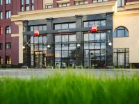 Ibis Oktyabr'Skoe Pole Hotel エクスペリメンタニウムサイエンスミュージアム周辺のホテル