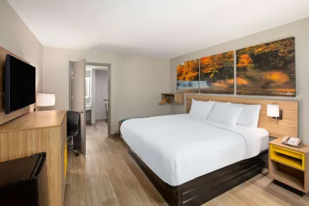 Days Inn by Wyndham Helen