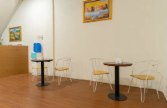 RedDoorz @ Komplek MMTC Deli Serdang Hotel di Medan Estate