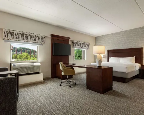 Hampton Inn & Suites Pittsburgh/Waterfront-West Homestead Hotels near Squirrel Hill