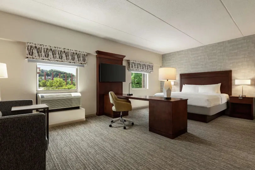 Hampton Inn & Suites Pittsburgh/Waterfront-West Homestead