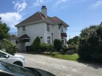 Gwyndra House B&B Hotels near TK Maxx