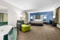 Quality Inn & Suites Civic Center