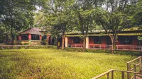 Whispering Peepul Resort Hotel a Ghorale