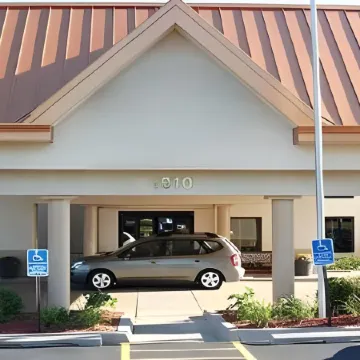 Clarion Inn Des Moines Airport