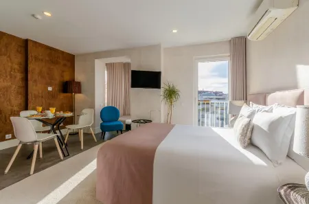 LX51 Studios & Suites by Apt Iin - Lisbon Center Отели рядом с достопримечательностью «Graça Convent»