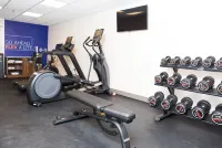 Holiday Inn Express & Suites PRINCE ALBERT - SOUTH by IHG - С тренажерным залом