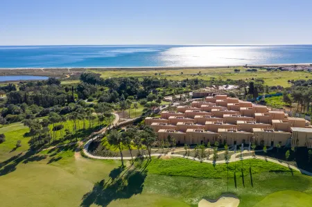 Palmares Signature Apartments