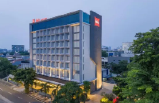Ibis Jakarta Raden Saleh Hotels in Central Jakarta