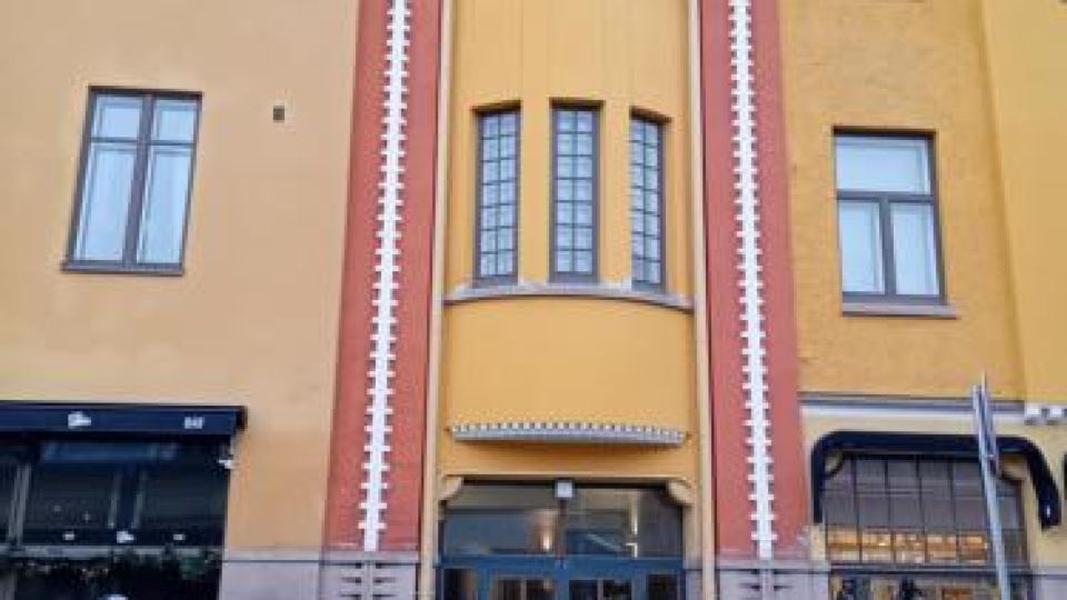 Ineon Hotel