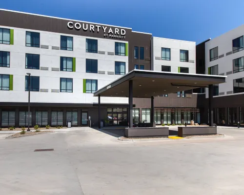 Courtyard Rapid City Hotels in Box Elder